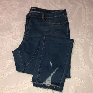 Universal Thread Jeans